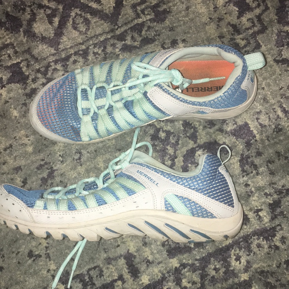 Really nice all terrain shoes 👞